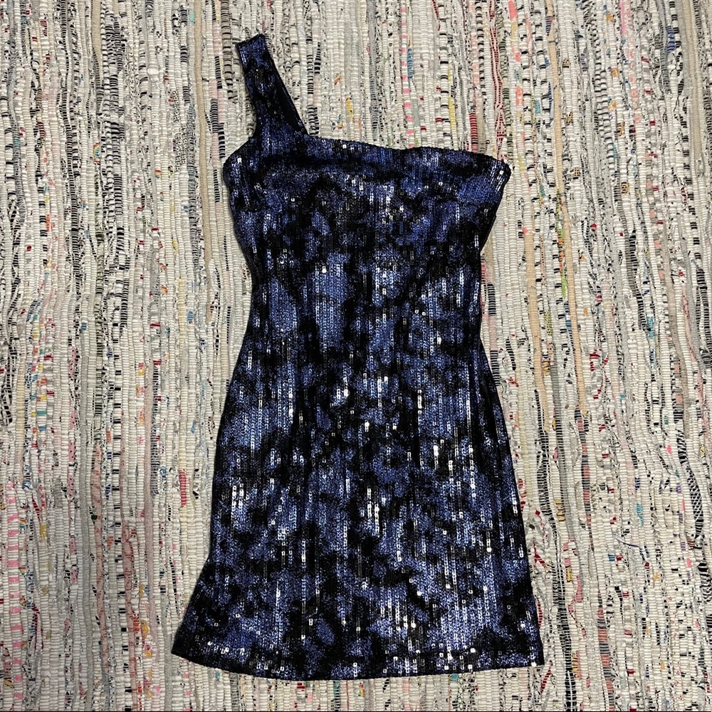 One shoulder sequin dress - blue/black pattern